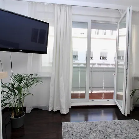 Balcony Apartment - Next To Opera Vienna Exterior photo