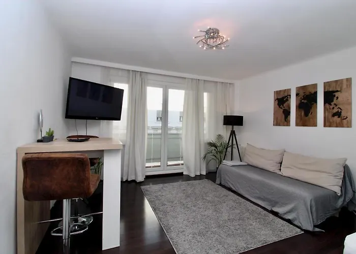 Balcony Apartment - Next To Opera